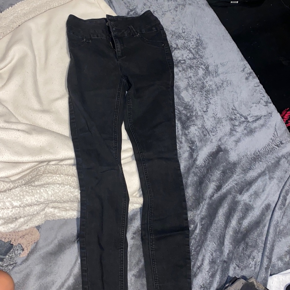 Black Skinny Jeans